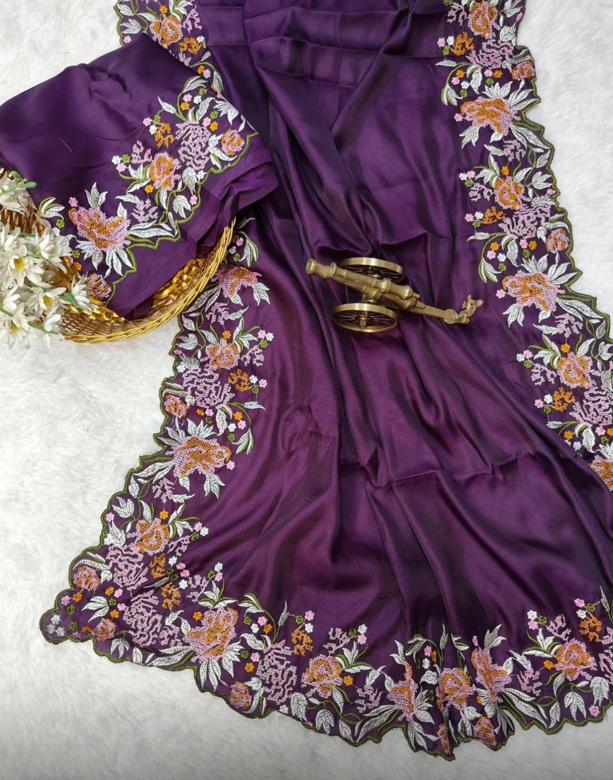 Grace in Every Thread โ Tussar Silk Elegance