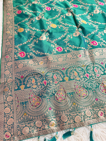 Dual Tone Rama Green Banarasi Saree (Fast Delivery in USA: 2–3 Business Days)