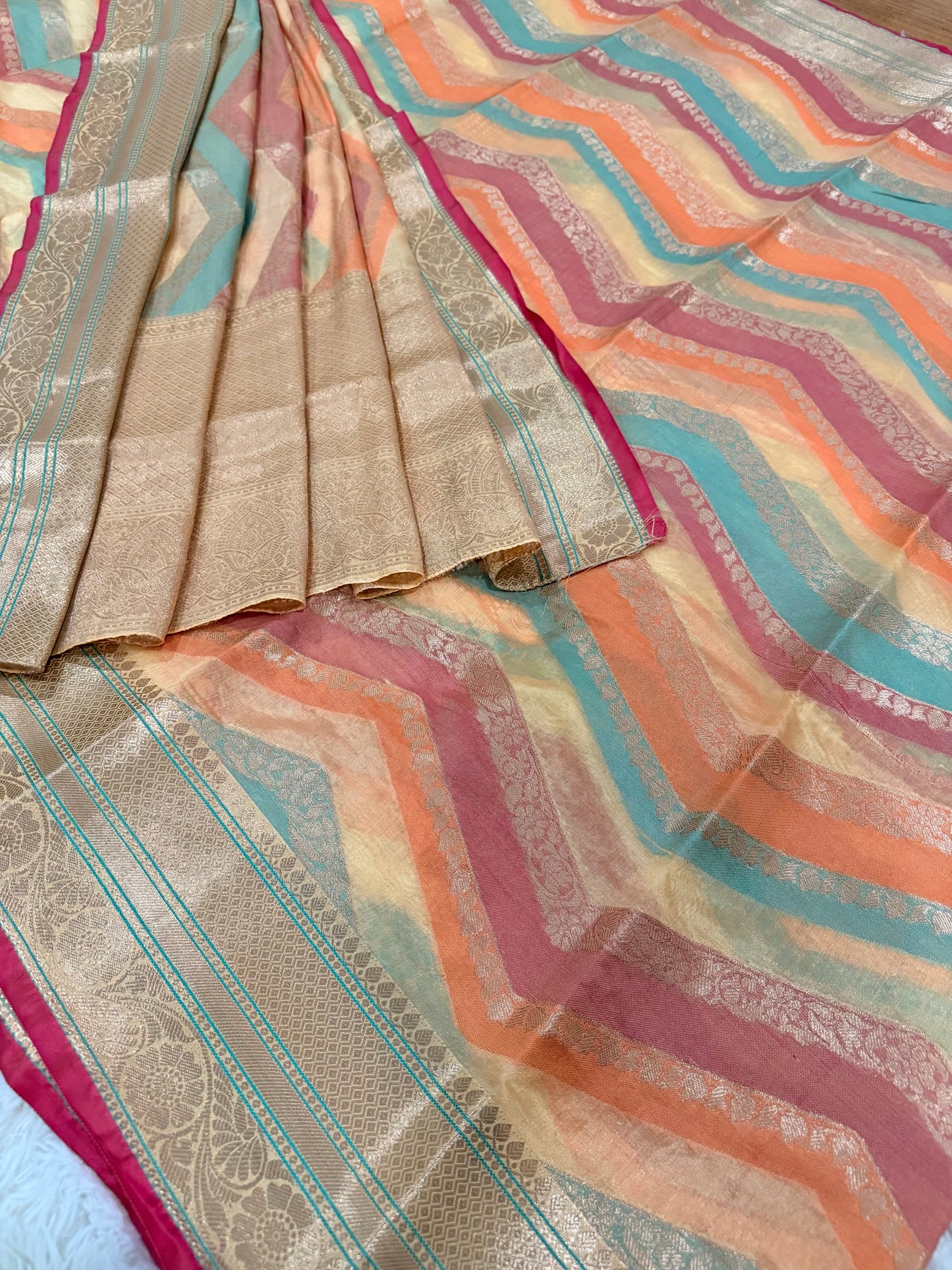 Rajwadi Leheriya Saree with Resham Zari Border