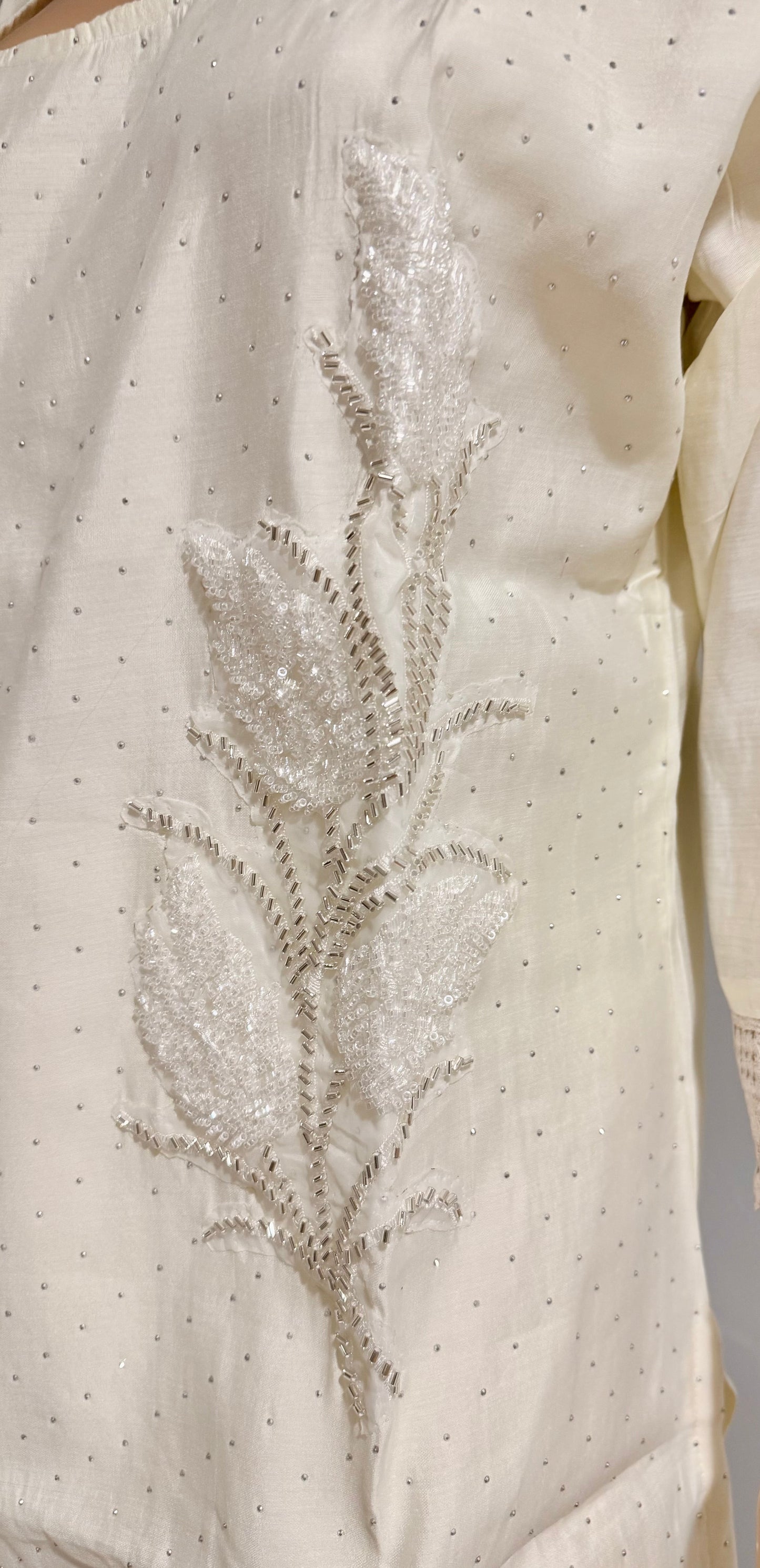 Elegant Off-White Silk Linen Embroidered Kurti Set