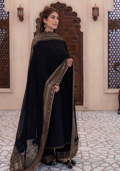 Nooré Royale – Premium Embroidered Silk Suit Set