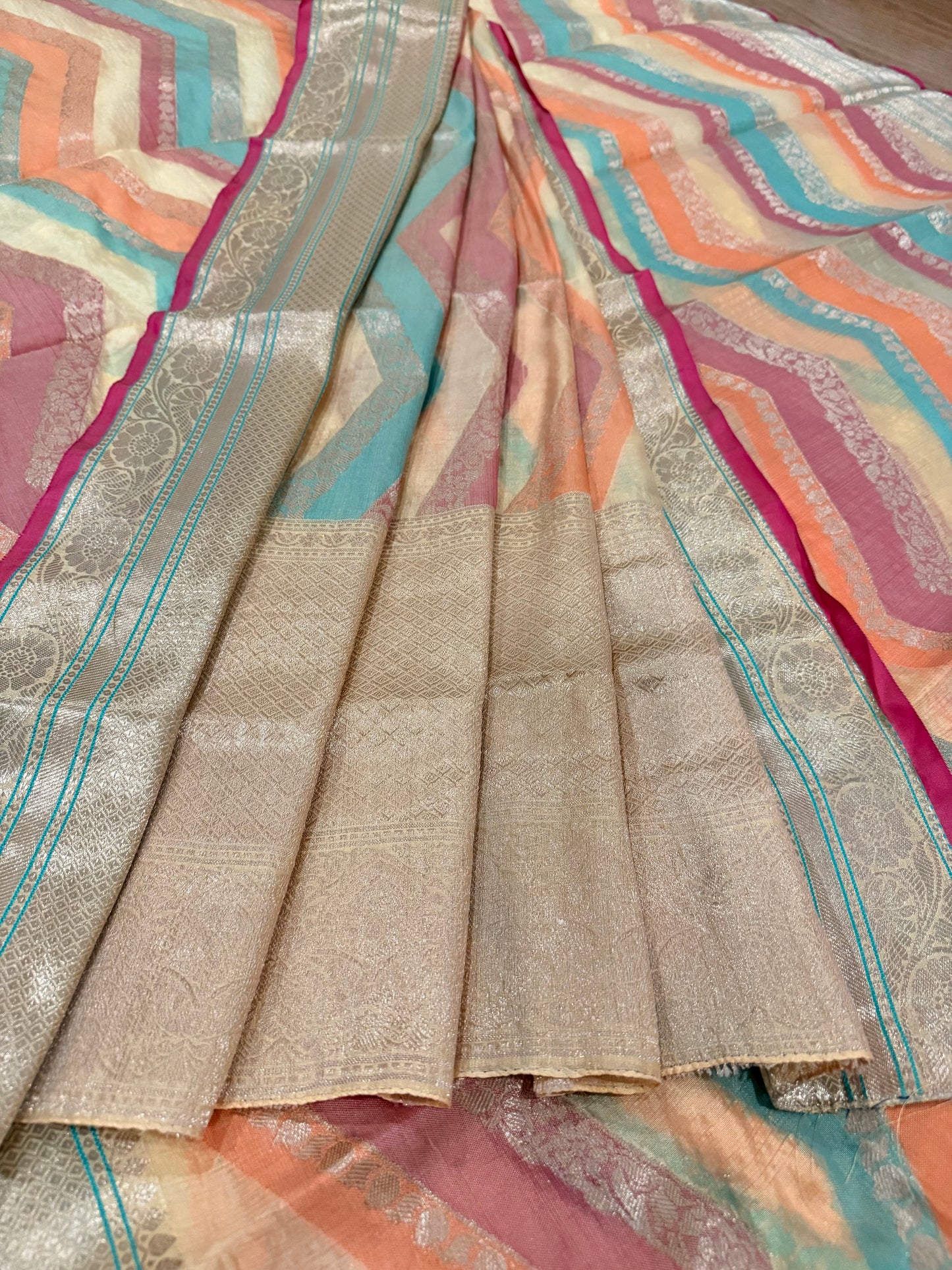 Rajwadi Leheriya Saree with Resham Zari Border