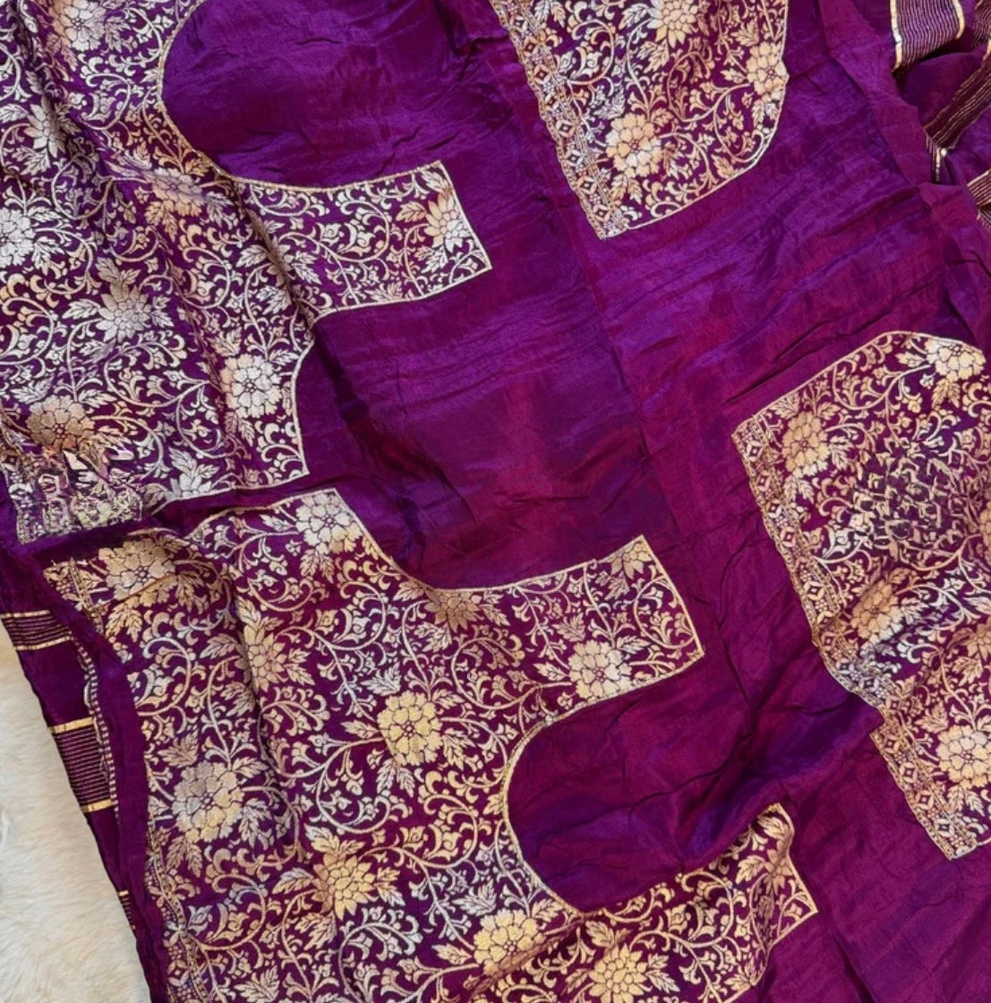 HO Silk Saree with Golden Zari Border & Sequin Work