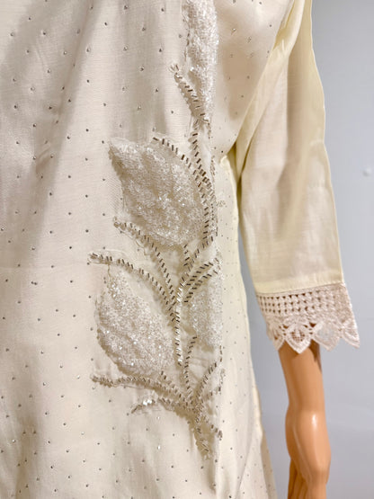 Elegant Off-White Silk Linen Embroidered Kurti Set