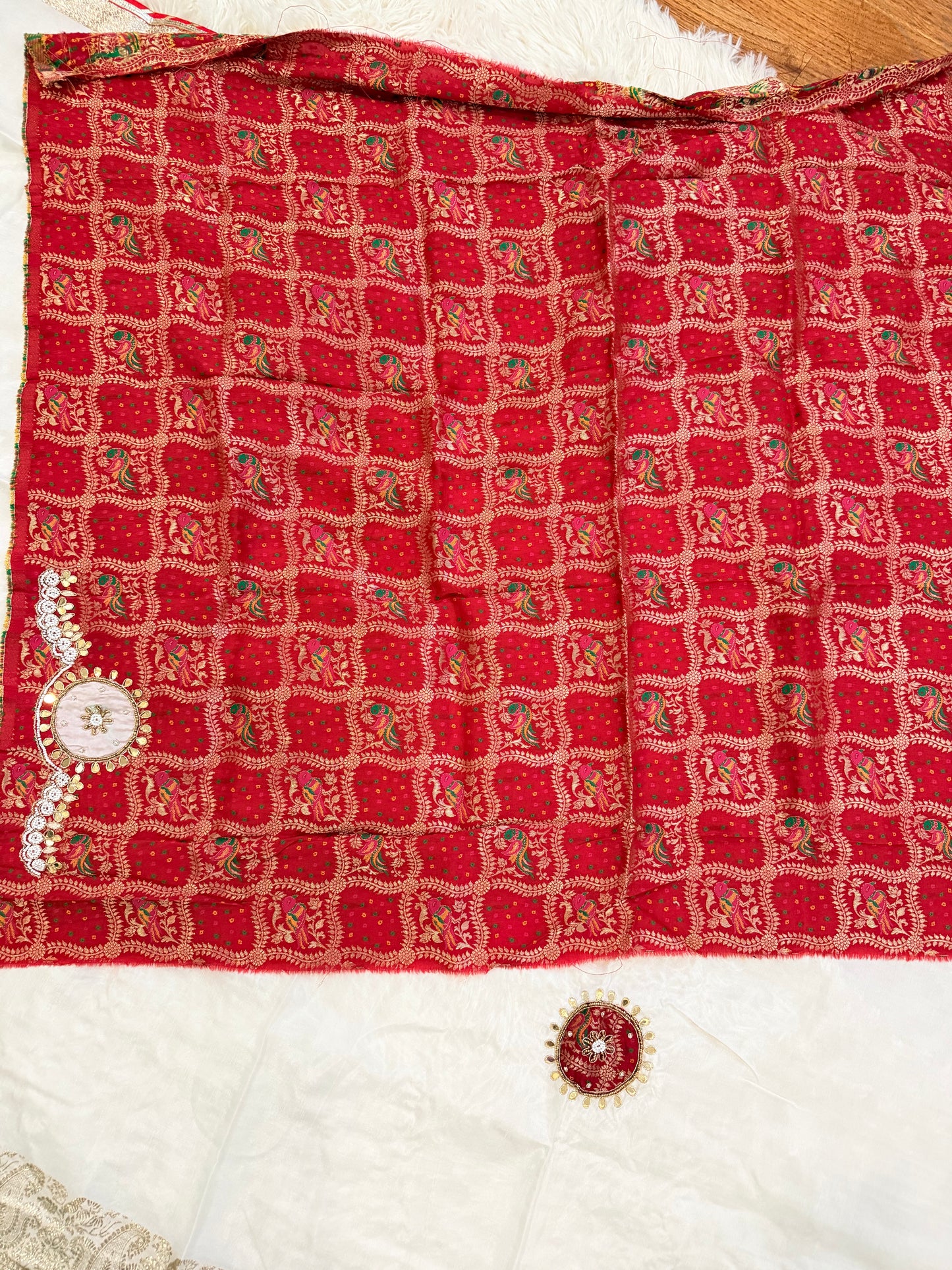 The Rajasthani-Gujrati Charm of the Pure Russian Chit Pallu Saree